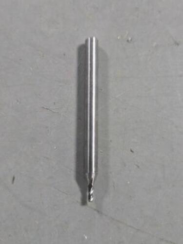 DESCRIPTION: (1) SOLID CARBIDE SQ END MILL BRAND/MODEL: ATRAX 85332039 SIZE: 3/64" X 1/8" X 1/8" QTY: 1