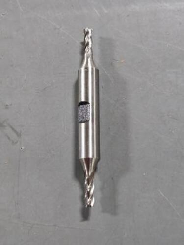 DESCRIPTION: (1) COBALT DE SQ ENDMILL BRAND/MODEL: HERTEL 87150587 SIZE: 5/32" X 7/16" X 3/8" RETAIL$: 28.91 QTY: 1