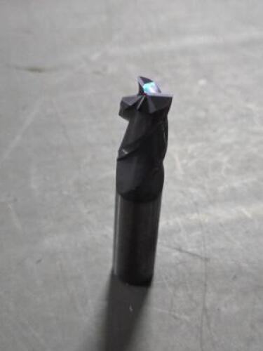 DESCRIPTION: (1) SOLID CARBIDE SQ END MILL BRAND/MODEL: ACCUPRO 82840828 SIZE: 3/8" X 5/8" X 3/8" RETAIL$: 38.57 QTY: 1
