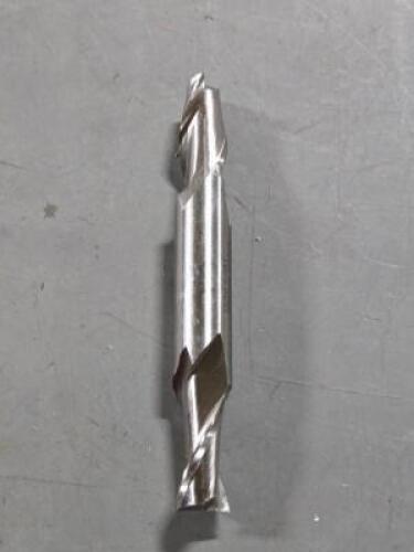 DESCRIPTION: (2) COBALT SQ END MILL BRAND/MODEL: HERTEL 8710785 SIZE: 7/16" X 13/16" X 1/2" RETAIL$: 79.26 QTY: 2