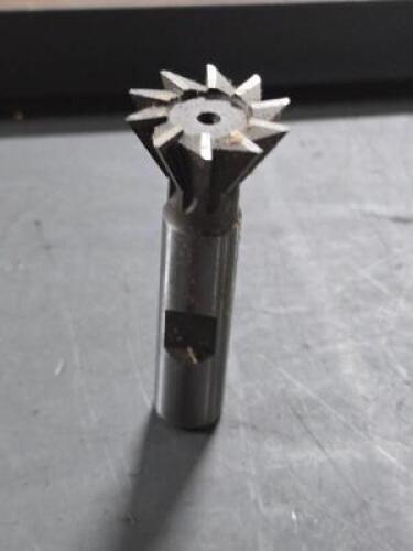 DESCRIPTION: (1) HSS DOVETAIL CUTTER 60 DEG BRAND/MODEL: WHITNEY TOOL 10271 SIZE: 1" X 7/16" X 1/2" RETAIL$: 21.58 QTY: 1