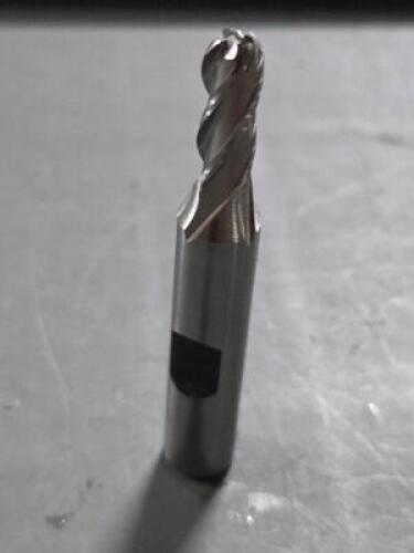 DESCRIPTION: (1) COBALT BALL END MILL BRAND/MODEL: HERTEL 41116914 SIZE: 1/4"X5/8" 3/8" QTY: 1