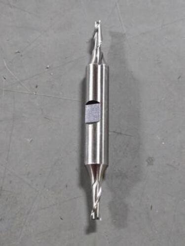 DESCRIPTION: (1) HSS DE SQ END MILL BRAND/MODEL: HERTEL 41115411 SIZE: 5/32" X 7/16" X 3/8 QTY: 1