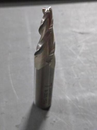 DESCRIPTION: (1) HSS SQ END TAPERED END MILL BRAND/MODEL: MADE IN USA R-305 INFORMATION: 7 DEG SIZE: 3/16"X 1-1/4" X 1/2" RETAIL$: 45.16 QTY: 1