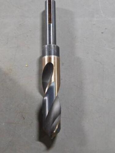 DESCRIPTION: (1) HSS REDUCED SHANK DRILL BIT BRAND/MODEL: DRILLCO 1000N151 SIZE: 51/64" RETAIL$: 32.29 QTY: 1