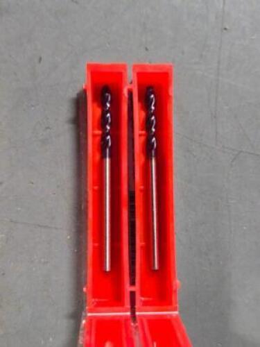DESCRIPTION: (2) COBALT SCREW MACHINE DRILL BITS BRAND/MODEL: ACCUPRO 01348515 SIZE: #32 QTY: 2