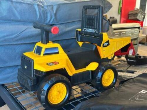 PLAY AND RIDE TRACTOR