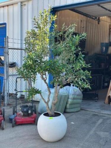 7 FT. LEMON TREE DECORATION