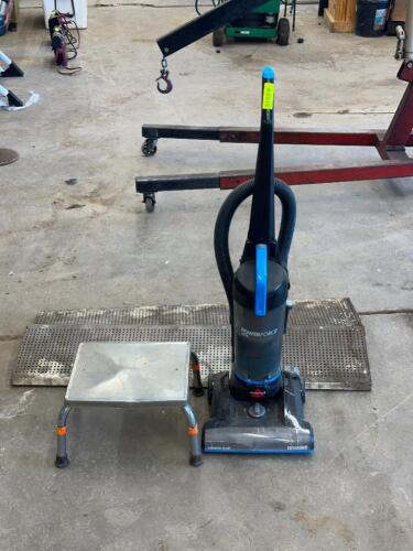 VAC AND STEP STOOL