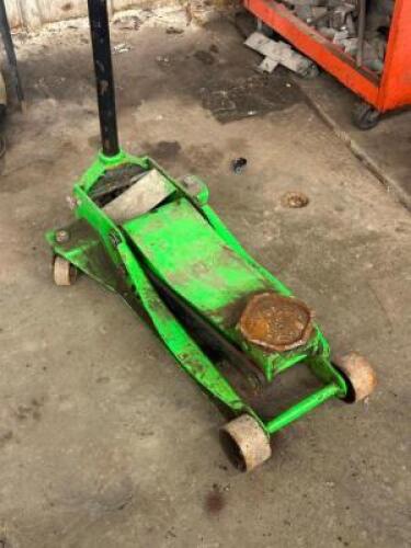 LOW PROFILE FLOOR JACK