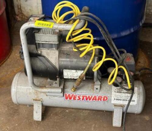 PORTABLE AIR COMPRESSOR