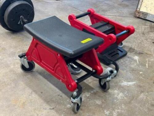 ROLLING STOOL WITH EXTRA SEAT