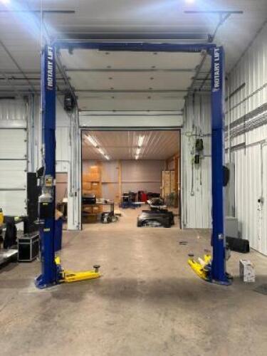 FORWARD LIFT 10,000 LB. TWO POST AUTO LIFT.