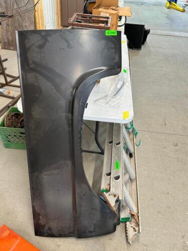 (2) REPRODUCTION FENDERS FOR 1967 1977 FORD BRONCO