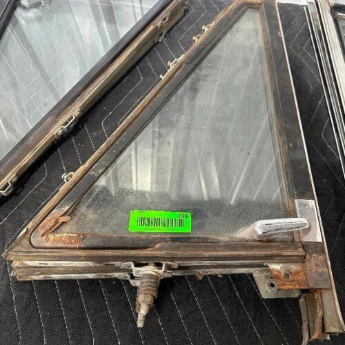 (2) 1966 1977 ORIGINAL FORD BRONCO VENT WINDOW ASSEMBLY