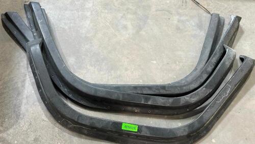 (4) REPRODUCTION 1966 77 FORD BRONCO FENDERS
