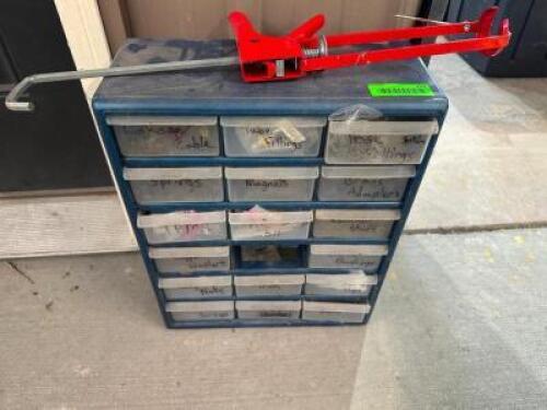 HARDWARE ORGANIZER AND CAULK GUN