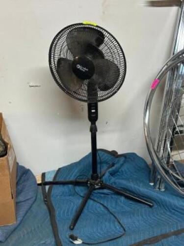OSCILLATING FAN