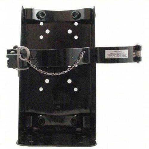 DESCRIPTION: (1) FIRE EXTINGUISHER BRACKET BRAND/MODEL: KIDDE #6AJW4 INFORMATION: BLACK SIZE: FOR 10 15 LB TANKS RETAIL$: $83.45 EA QTY: 1