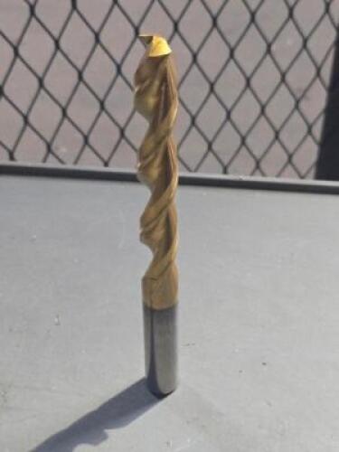 DESCRIPTION: (2) HSS JOBBER DRILL BITS BRAND/MODEL: WESTWARD 6PTA9 SIZE: 15.5mm RETAIL$: 174.8 QTY: 2