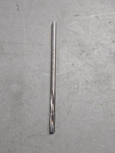 DESCRIPTION: (2) HSS CHUCKING REAMER BRAND/MODEL: MAD IN USA 02410124 SIZE: 3/16" RETAIL$: 84.18 QTY: 2