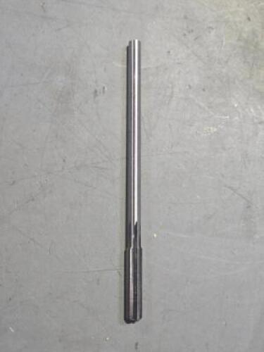 DESCRIPTION: (2) HSS CHUCKING REAMER BRAND/MODEL: MADE IN USA 02292175 SIZE: LETTER Q RETAIL$: 116.8 QTY: 2