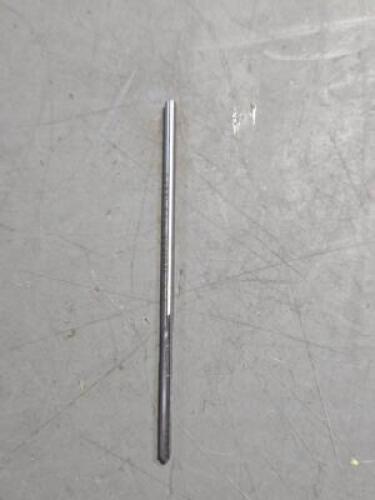 DESCRIPTION: (1) HSS CHUCKING REAMER BRAND/MODEL: MADE IN USA 72012701 SIZE: 0.1270" RETAIL$: 38.95 QTY: 1