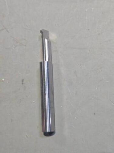 DESCRIPTION: (1) SINGLE POINT THREADING TOOL BRAND/MODEL: ACCUPRO 05252168 SIZE: 12 40 TPI RETAIL$: 61.52 QTY: 1