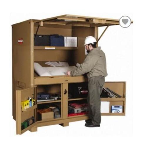 DESCRIPTION: (1) JOBSITE FIELD OFFICE BRAND/MODEL: KNAACK/119-02 INFORMATION: TAN, POWDER COATED, PADLOCKABLE SIZE: 60 in W x 44 in D x 83 in H, 120.7