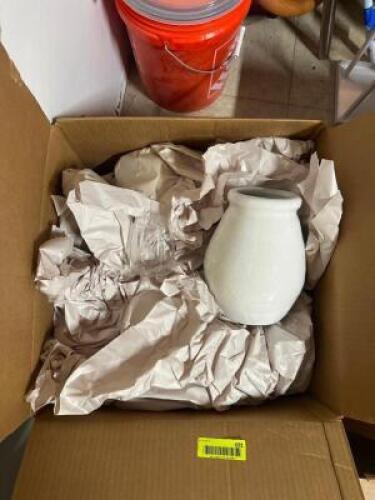 LARGE BOX OF GLASSWARE AND VASES