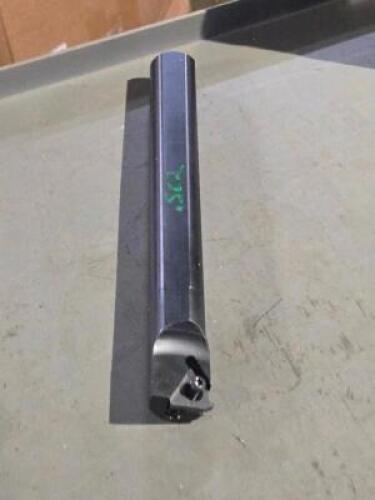 DESCRIPTION: (1) INDEXABLE THREADING TOOLHOLDER BRAND/MODEL: CARMEX SIR 1250 S27 INFORMATION: SEE INSPECTION RETAIL$: 176.61 QTY: 1
