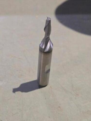 DESCRIPTION: (1) COBALT SQ ENDMILL BRAND/MODEL: HERTEL 41119421 SIZE: 3/16" X 7/16"X3/8" QTY: 1
