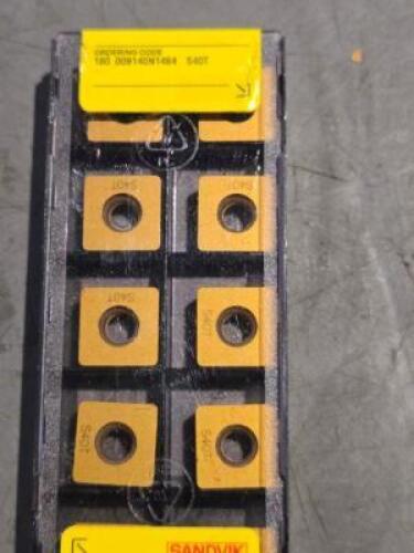 DESCRIPTION: (40) CARBIDE MODULMILL INSERTS BRAND/MODEL: SANDVIK COROMANT 180_009140N1464 S40T RETAIL$: 628.5 QTY: 40
