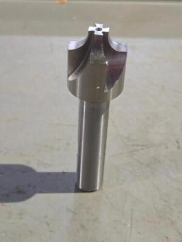 DESCRIPTION: (1) CORNER ROUNDING END MILL BRAND/MODEL: VC 01831148 SIZE: 7/32"X 7/8"X 1/2" RETAIL$: 72.29 QTY: 1