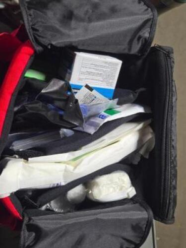 DESCRIPTION: (1) FIRST AID KIT BRAND/MODEL: UNKNOWN QTY: 1