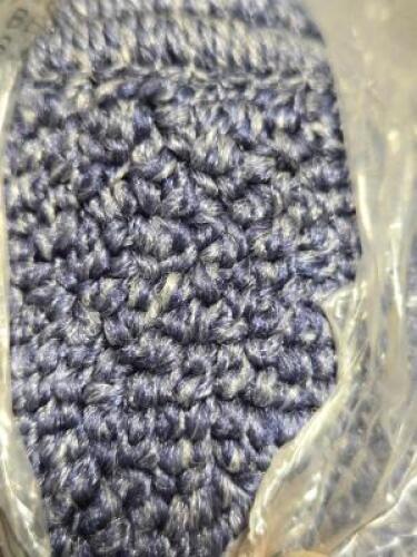 DESCRIPTION: (1) NAVY RUG BRAND/MODEL: MAPLES W1783 SIZE: 30" X 46" RETAIL$: 15.97 QTY: 1