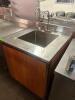 STAINLESS COUNTER TOP WITH SINK AND WATER DISPENSER. - 4