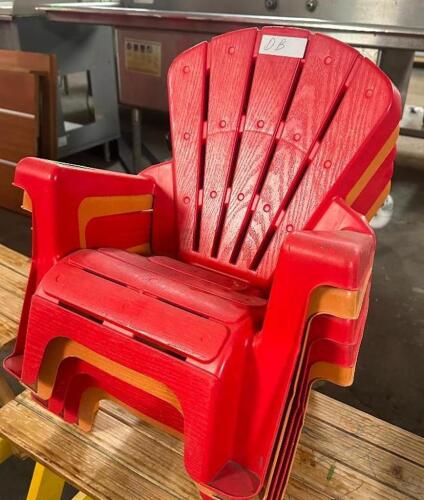 (4) MINI PLASTIC STACKING KIDS CHAIRS.