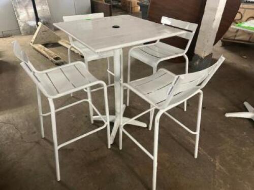 30" X 30" METAL PUB TABLE W/ (4) BAR STOOL CHAIRS.