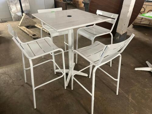 30" X 30" METAL PUB TABLE W/ (4) BAR STOOL CHAIRS.