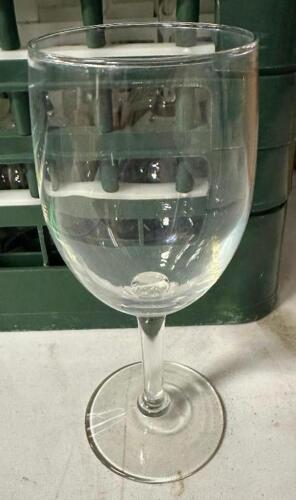 (25) WINE GLASS