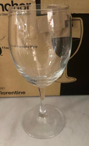 (12) WINE GLASSES