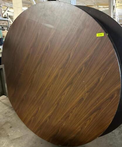 (3) 60" ROUND FOLDING BANQUET TABLES