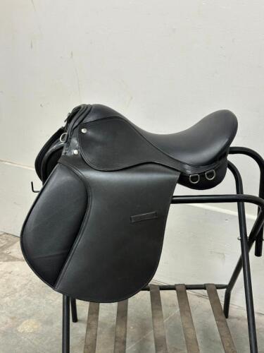 ENGLISH RIDDING SADDLE