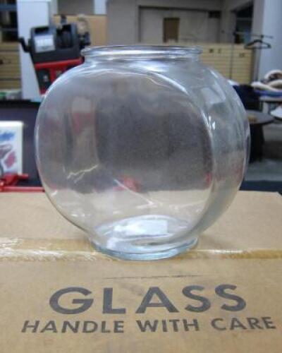 6 CT. BOX OF HALF GAL. GLASS FISH BOWLS
