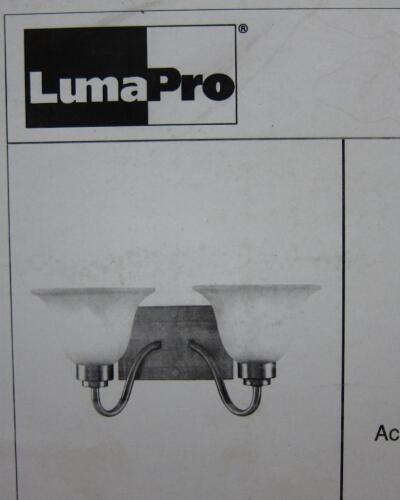 WALL LIGHT