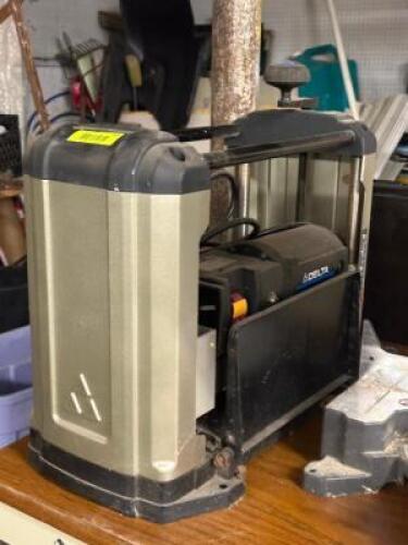 13" PORTABLE PLANER