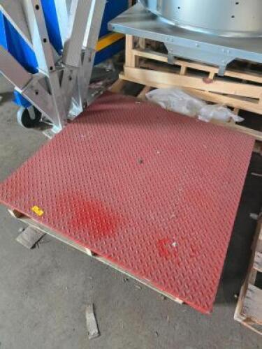DESCRIPTION: (1) FLOOR SCALE INFORMATION: NO READOUT, MUST INSPECT RETAIL$: $1,870 QTY: 1