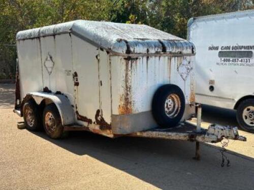 ENCLOSED TRAILER