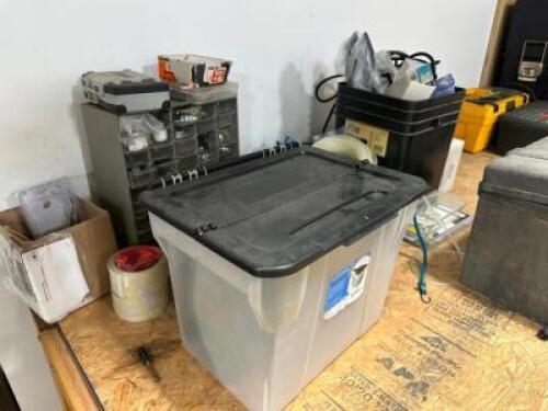 (1) LOT OF HARDWARE AND HARDWARE ORGANIZERS.